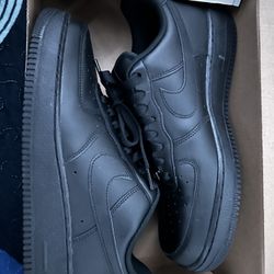 AIR FORCES BLACK
