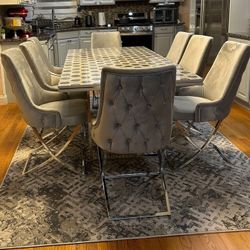 Dining Table / CASH ONLY 