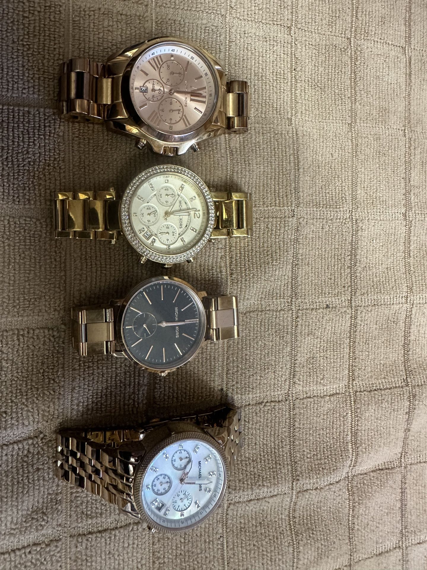 Used Bundle Of 4 Woman’s Michael Kors Watches