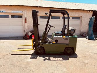 Clark forklift