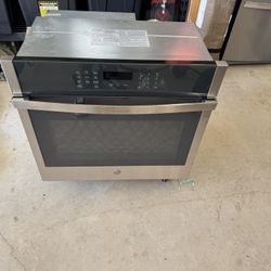 GE 30” Single Oven 