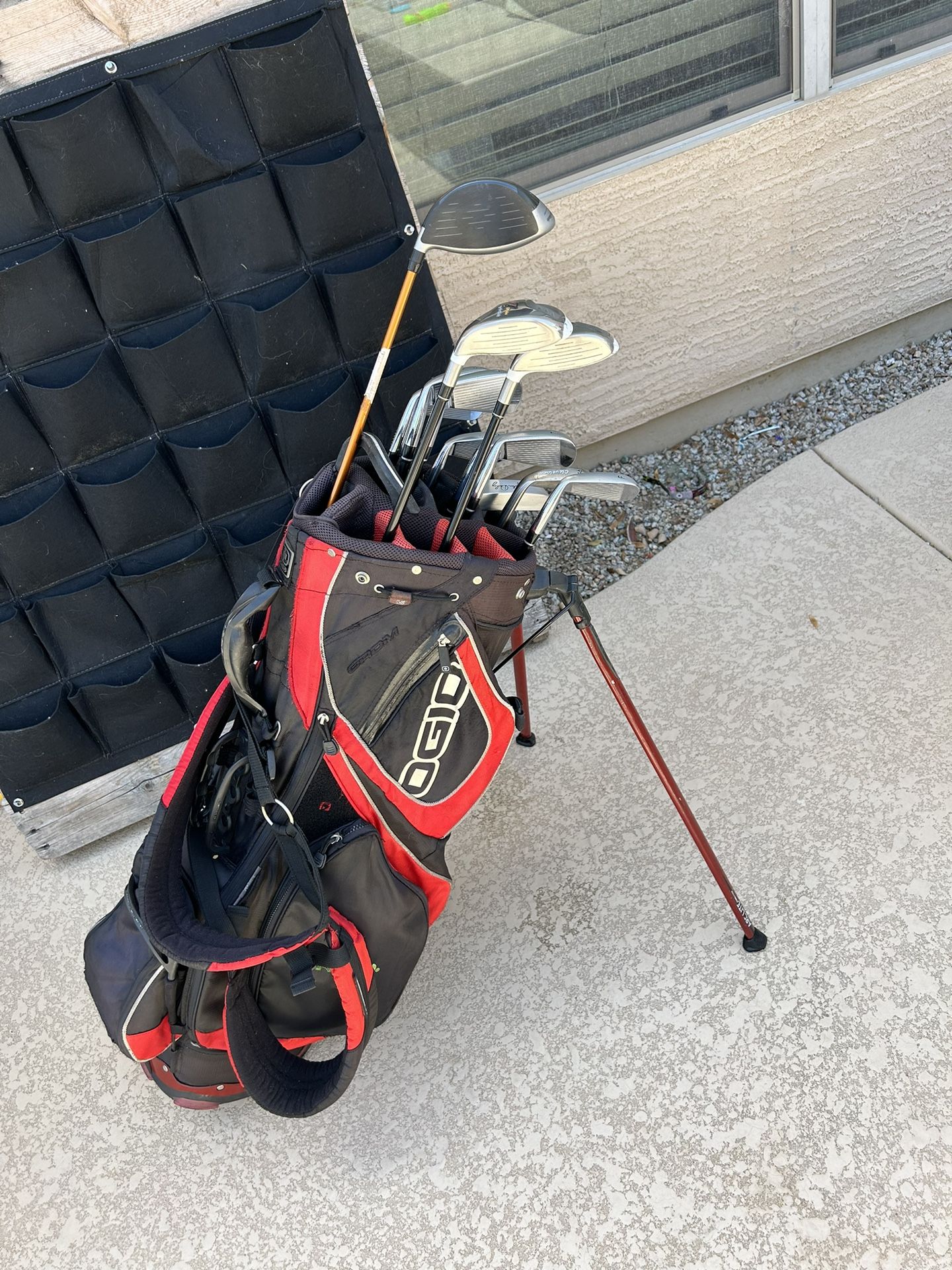 Nike Golf Clubs Set TaylorMade Woods Ogio Stand Bag for Sale in Queen Creek, AZ OfferUp