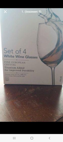 NEW Mikasa White Wine Glass Set (4) + Tirrinia Bamboo Wine & Glass Rack – Bundle