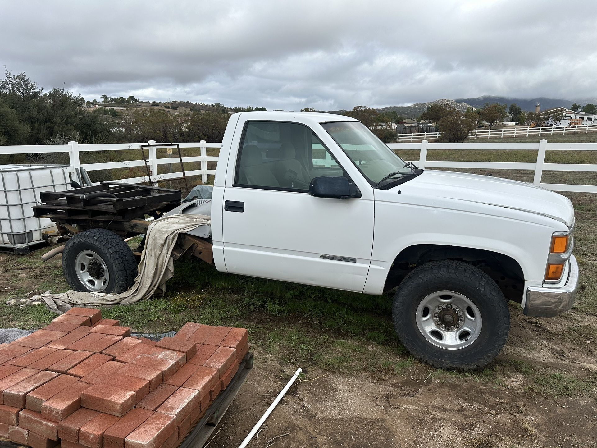 1998 Chevy 3500 Body And Frame