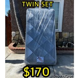 TWIN BAMBOO MATTRESS WITH BOX SPRING 