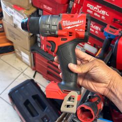 Milwaukee Fuel Hammer Drill 