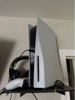 Playstation 5 Disk Edition (Like New)