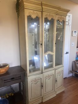 Free China Cabinet