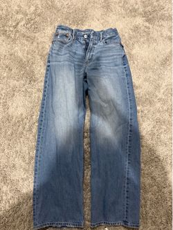 Women American Eagle Jeans size 2 short READ DESCRIPTION