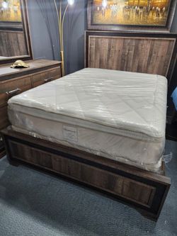 Queen Bedroom Set W Matrress Only 1500