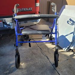 OVERSIZED ROLLATER WALKER