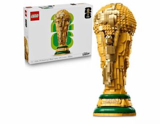 2026 FIFA WORLD CUP TROPHY LEGO SET