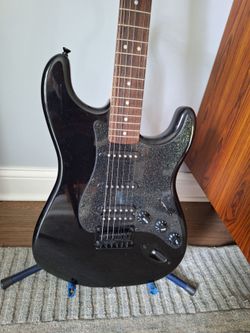 Fender Squier Bullet Strat HSS HT - Black