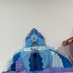 Frozen Castle