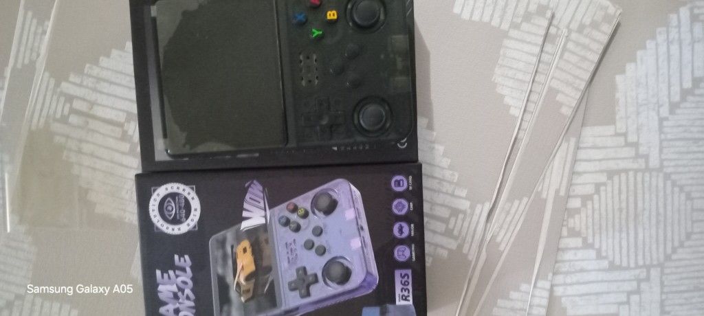 R36s Retro Hand Held Game Consola 64gb 15000 Game