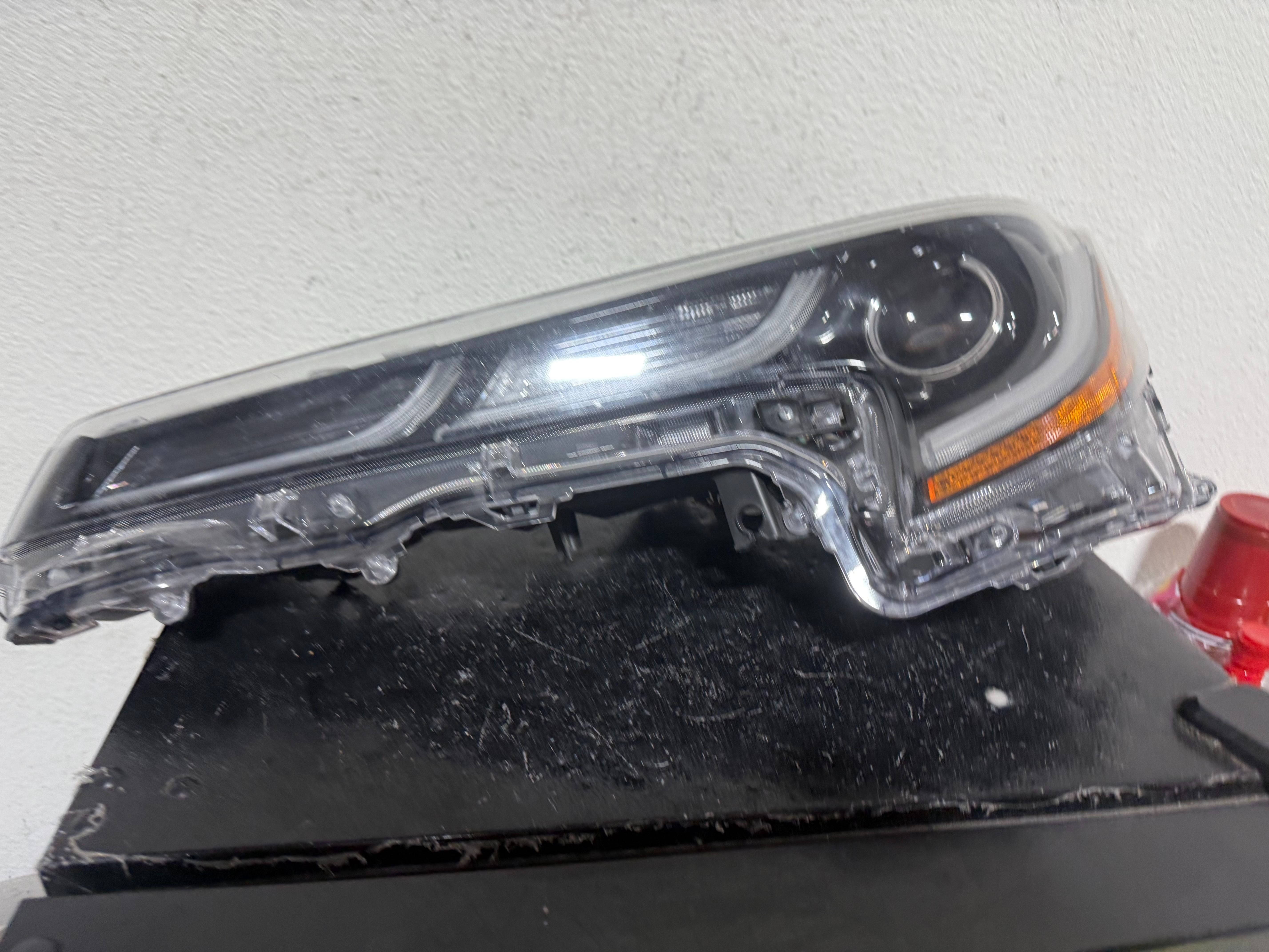 TOYOTA COROLLA LEFT HEADLIGHT 2021
