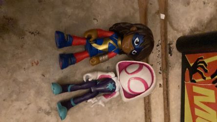 Spider friends figures