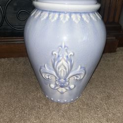 Vintage New DuBois and Square Nest Cookie Jar