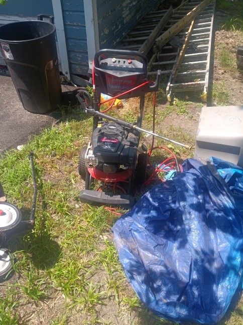 8.75.  190 CC. Troy-Bilt.  3000PSI Power Washer 