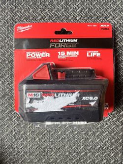 Exclusive M18 18V Lithium-Ion REDLITHIUM FORGE 6.0 Ah Battery Pack
