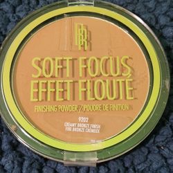 NEW FINISHING POWDER/BRONZER