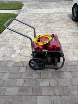 Briggs & Stratton 5550 Watt Generator