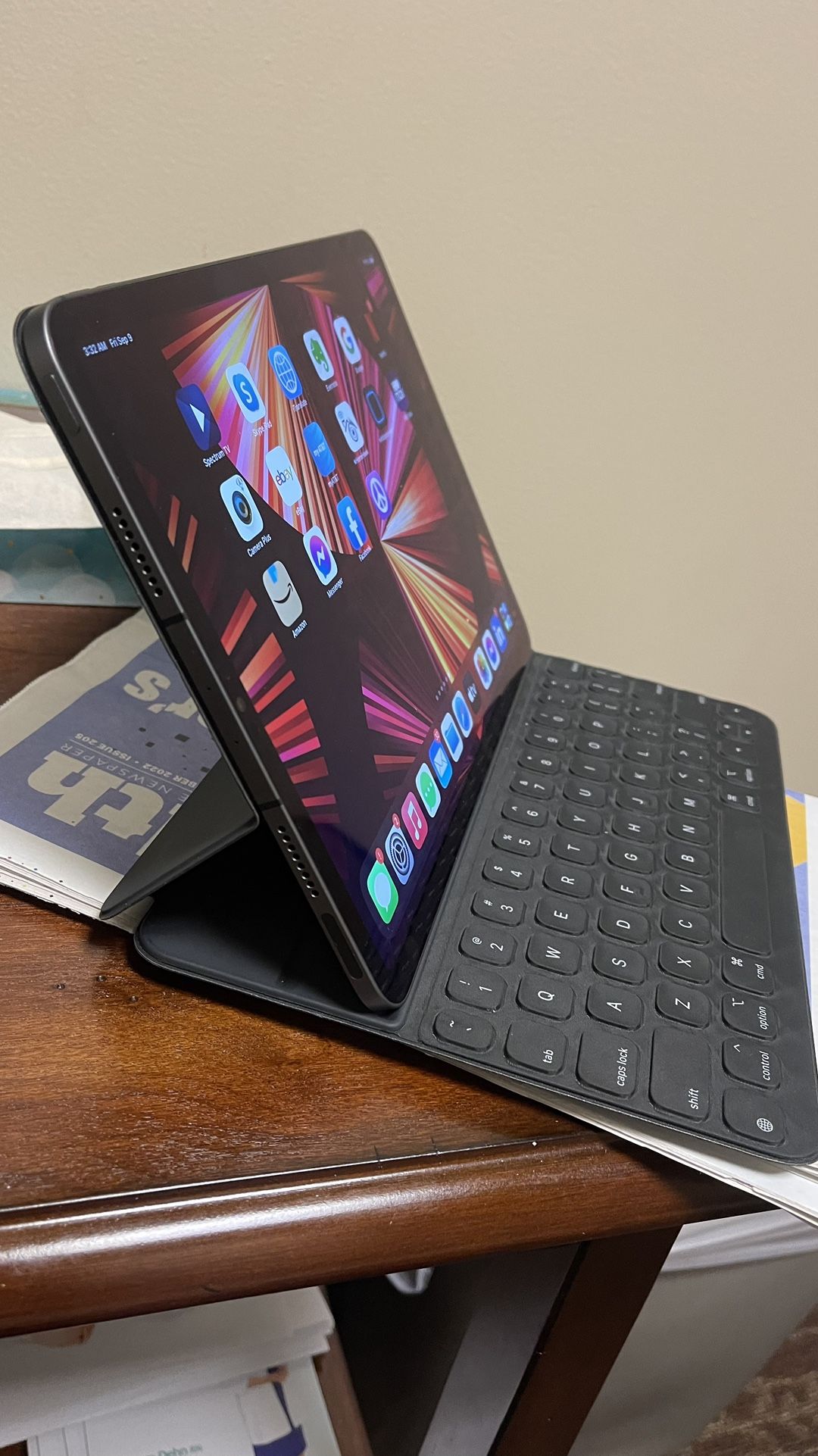 iPad Pro 11, 3rd gen, Wi-Fi+Cellular 128gb With Keyboard Folio