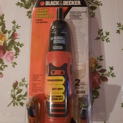BRAND NEW/ SEALED.
Black & Decker Electric Screwdriver & Bits.
Needs Batteries - (Batteries Leaked in Package but does not Affect Item. See Pics)