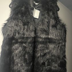 Beautiful Fur Black Vest  89th Madison New Size XL 