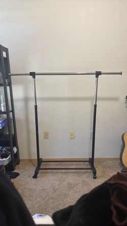 Clothes hanger