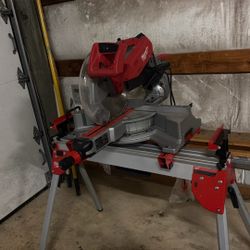 Brand New Milwaukee Compound 12in Sliding Miter Saw