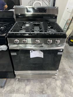 Samsung gas stove 5 burners in stainless steel with air fry