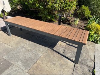Outdoor seating bench