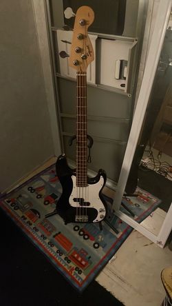 Squier P-Bass