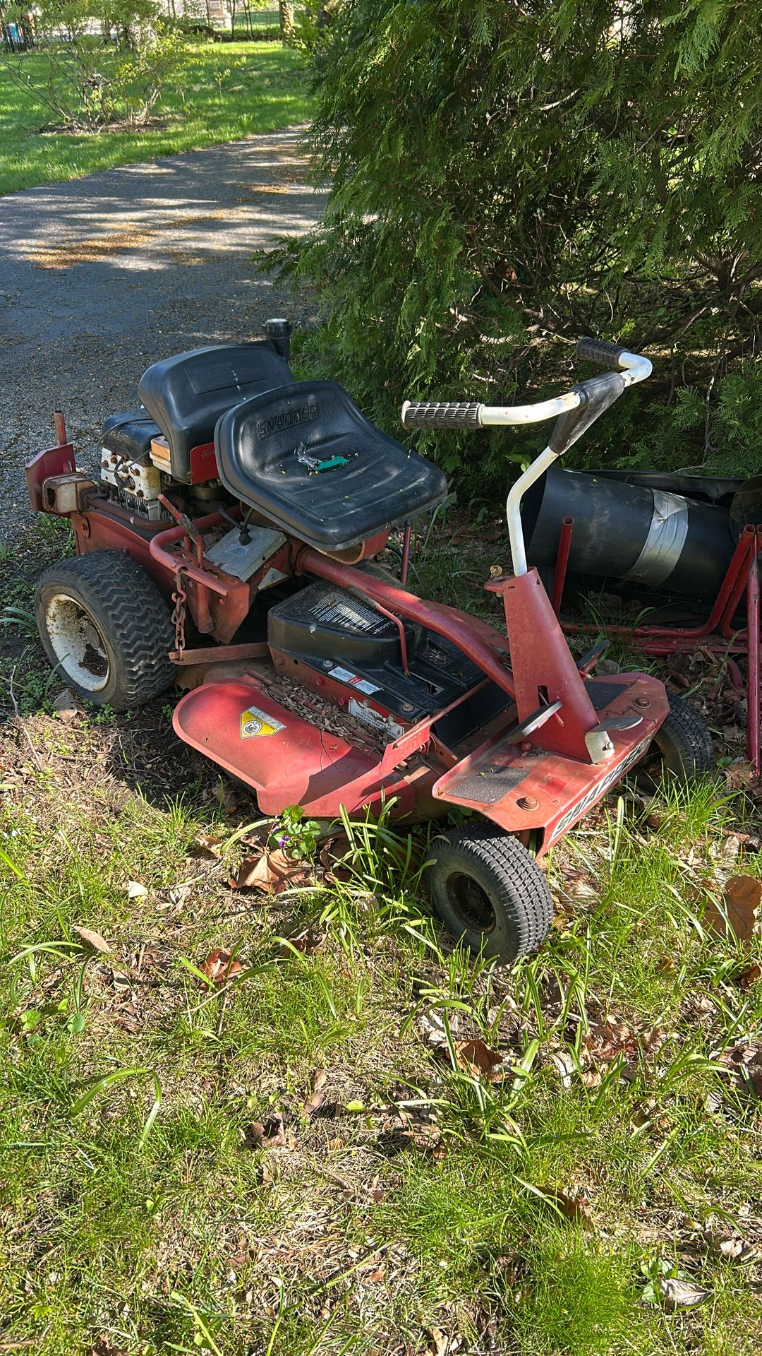 Snapper Riding Mower