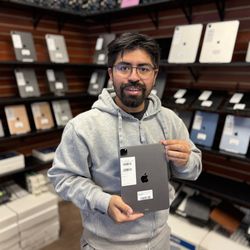 iPad Pro 11” -256GB- Cellular- Space Grey- 3rd Generation 