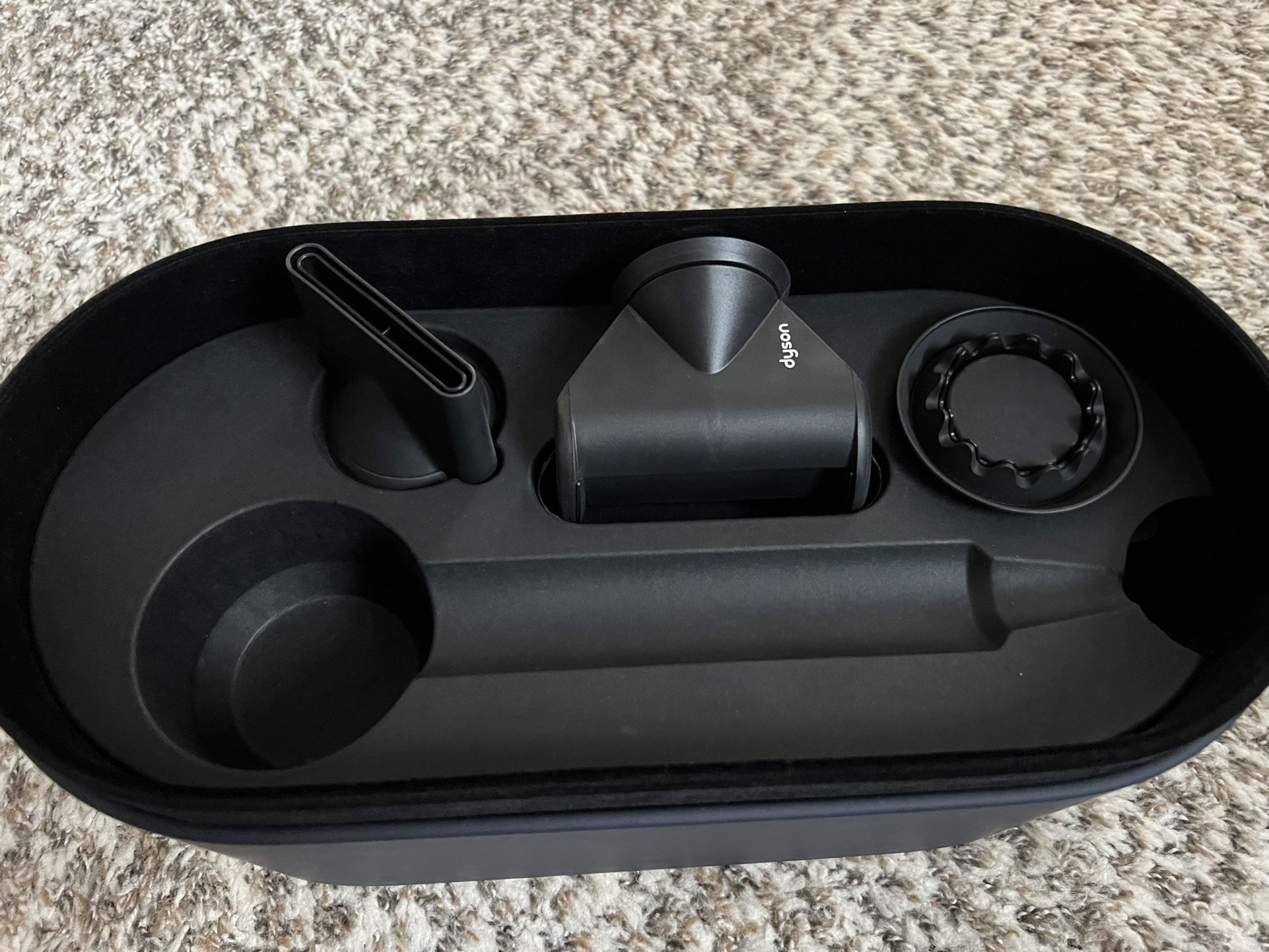 BRAND NEW DYSON ACCESSORIES FOR SUPERSONIC DRYER