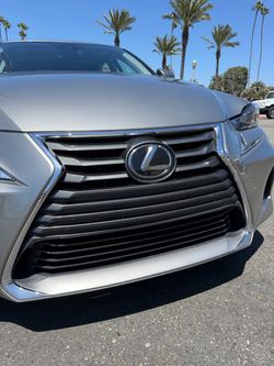 2017 Lexus IS