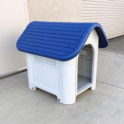 $45 (New in box) Plastic dog house (size small) pet indoor outdoor all weather shelter cage kennel 23x30x26” 