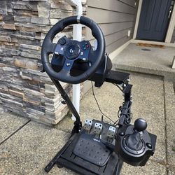 Logitech G29 Racing Wheel, Pedals & Shifter – No Stand