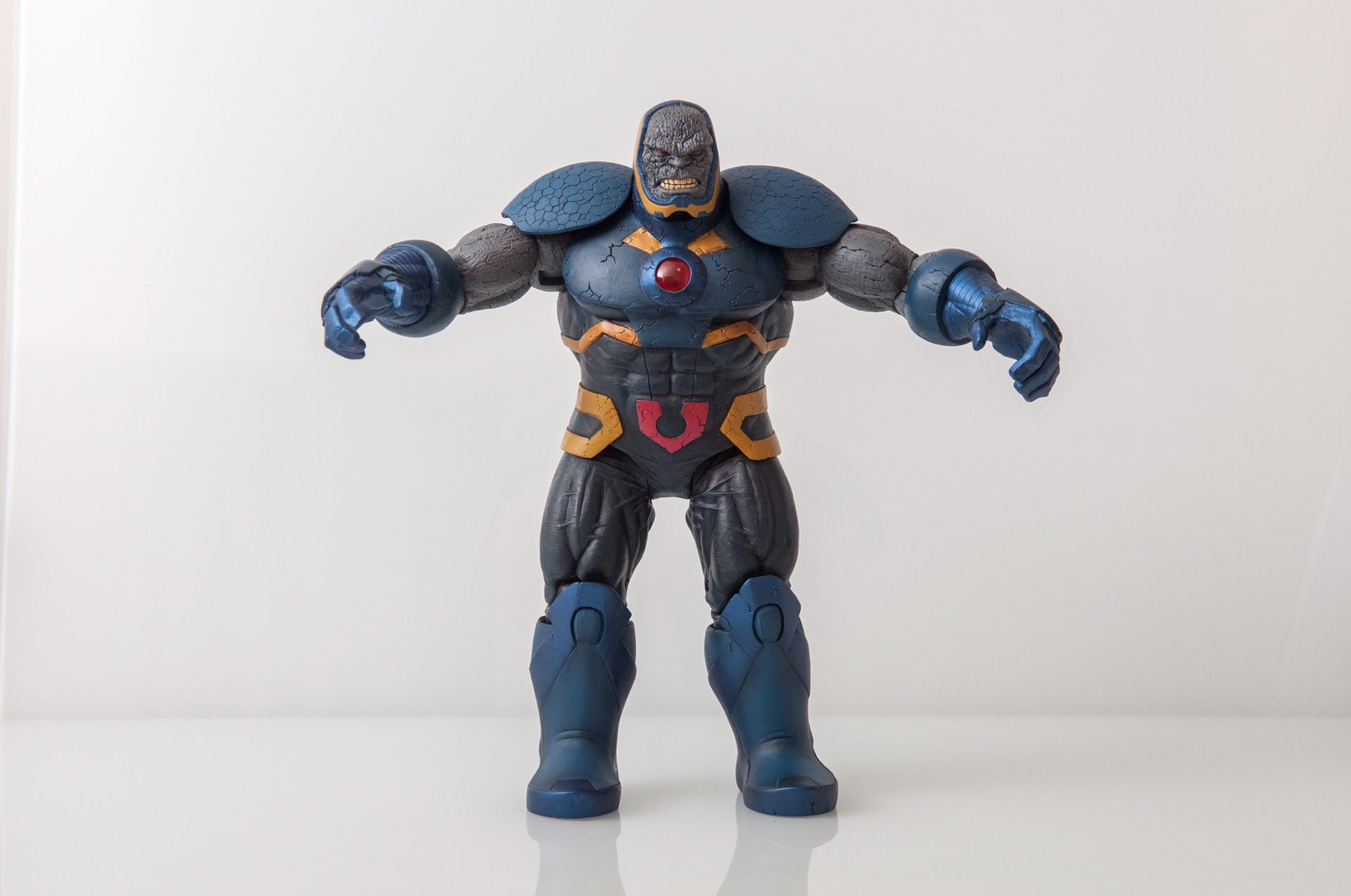 DC Collectibles Justice League: Darkseid Deluxe Action Figure
