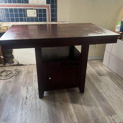 Dinning Table With 6 Chairs 