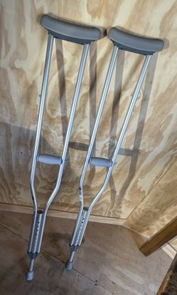 Proactive Adjustable Crutches