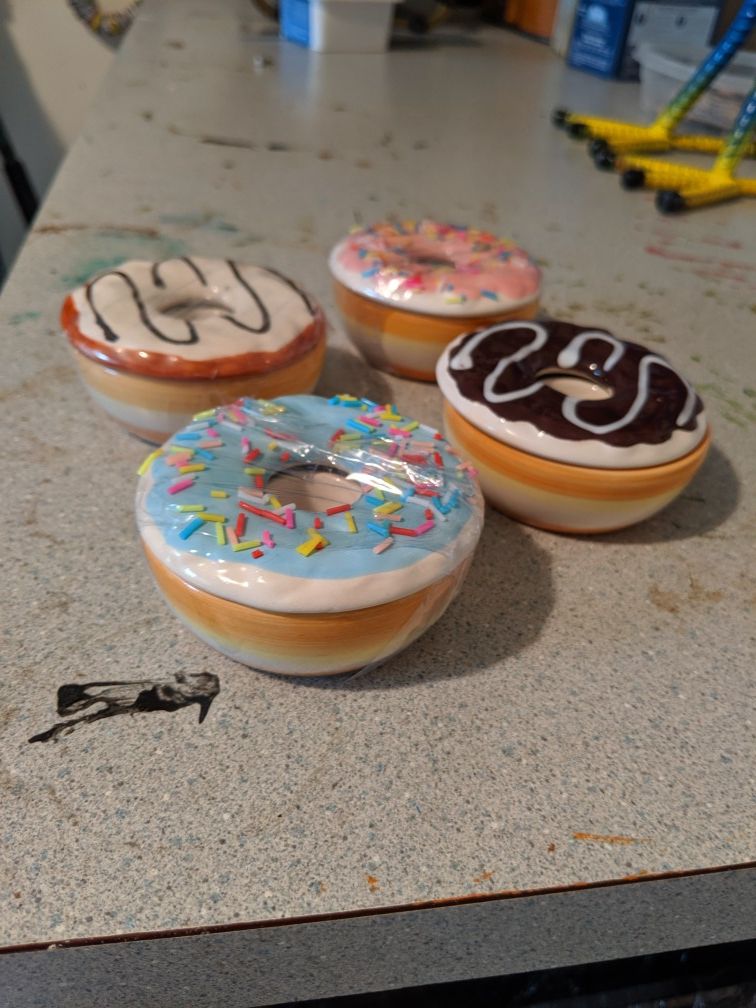 Donut trinkets / trays