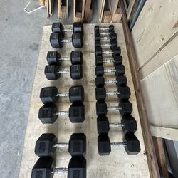 New pair of 5,10,15,20,25,30,45,50,55 and 60lb rubber dumbbells NEW IN BOX $630