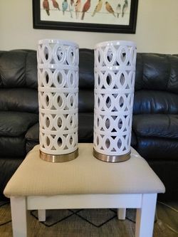 2 White Ceramic Lamps