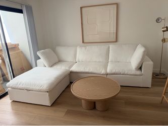 New in Box!📦 White Cloud 4pc Sectional Couch Sofa