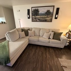 Large L-Shaped Sectional Sofa – Neutral Beige, Very Comfortable