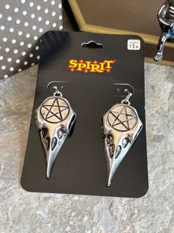 Halloween Pentagram Bird Skull Earrings
