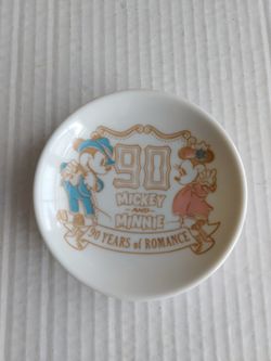 Mickey and Minnie small ceramic plate 90 Years Of Romance DISNEY Japan & BANDAI